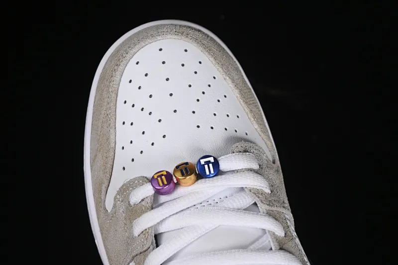 All categories Nk SB Dunk Series Nk SB Dunk Low low-top sneakers Rayssa Leal x Nk SB Dunk Low Brazilian skateboarding goddess joint model SB low-top casual sneakers FZ5251-001
